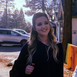 Meet your Posher, Kelli